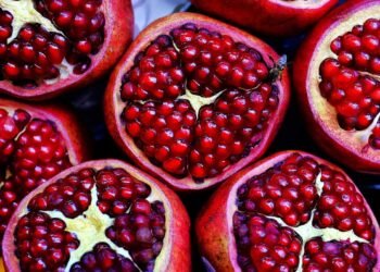 Pomegranates: A Powerhouse of Health Benefits Beyond Taste