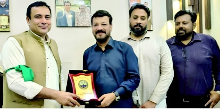 Students performing naats at Zikr-e-Mustafa Conference Surjani Town