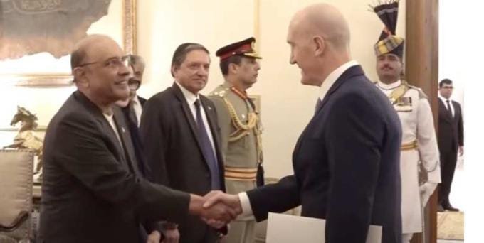4 newly-elected ambassadors meet President Asif Ali Zardari